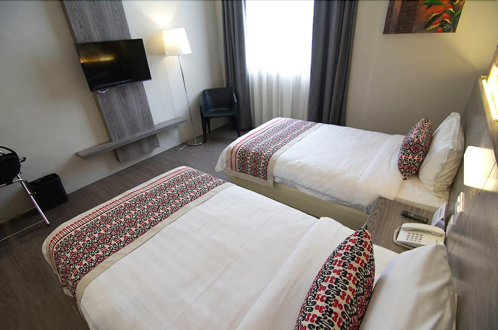 Ajang Hotel Miri Exteriér fotografie