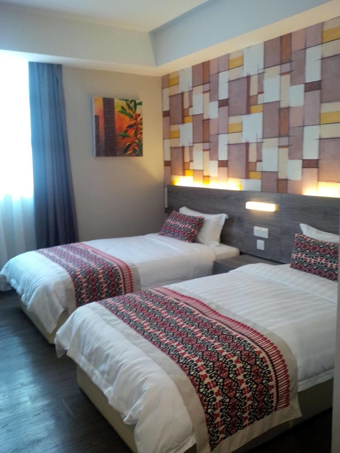 Ajang Hotel Miri Exteriér fotografie