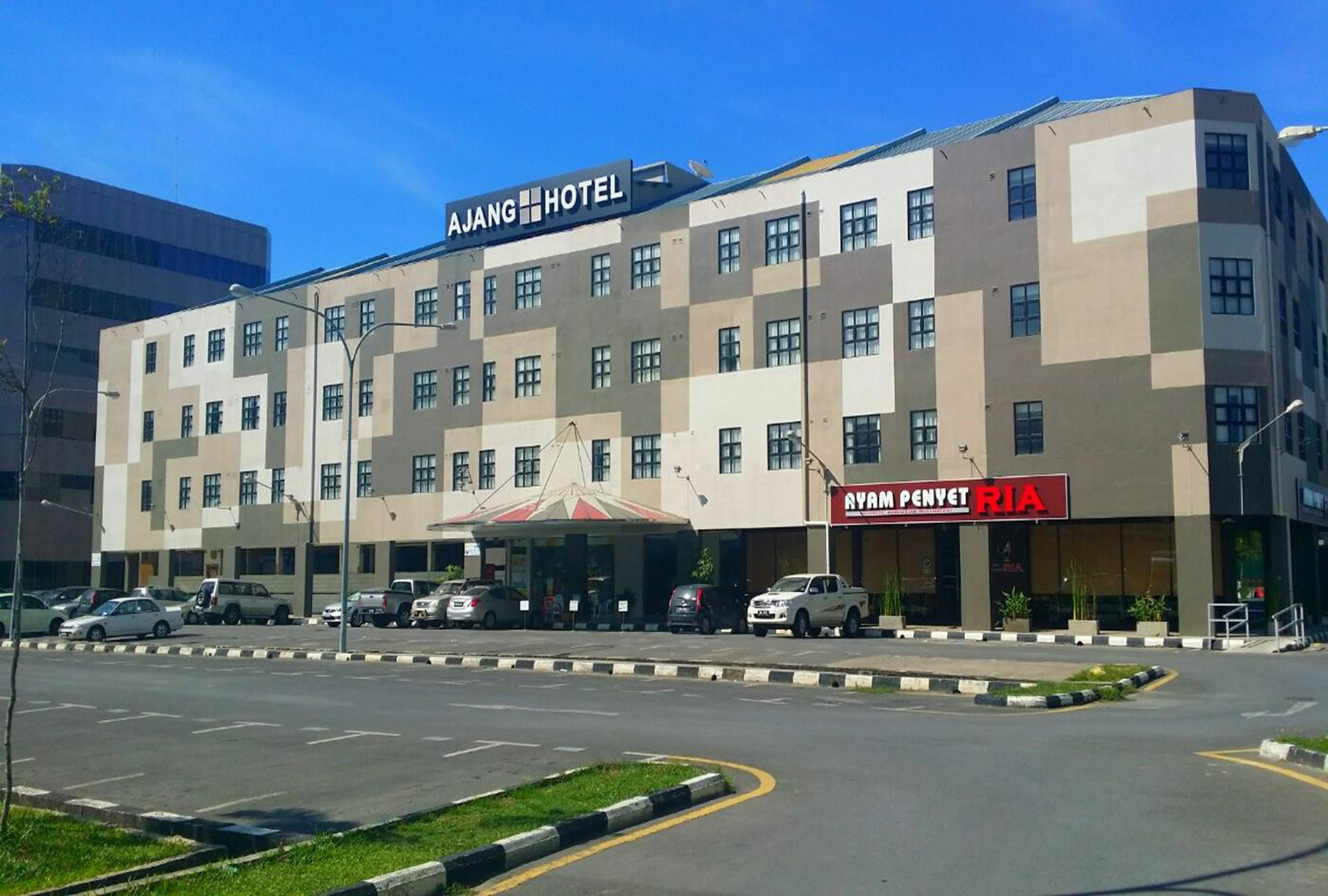 Ajang Hotel Miri Exteriér fotografie